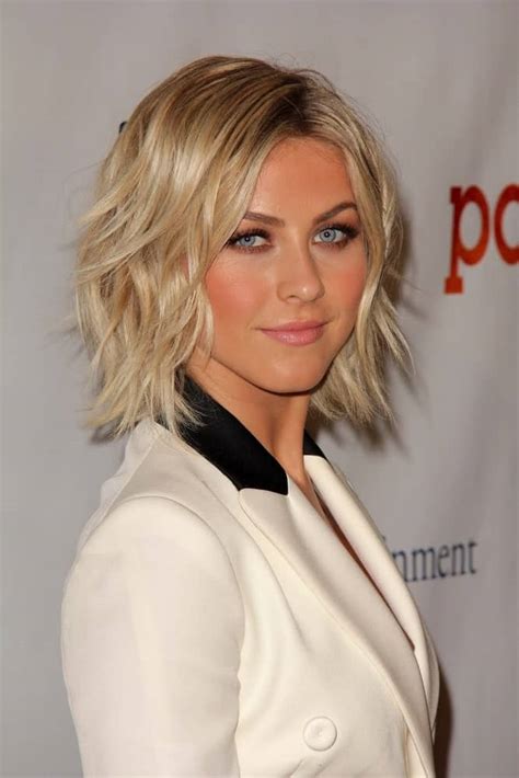 short and blonde hairstyles